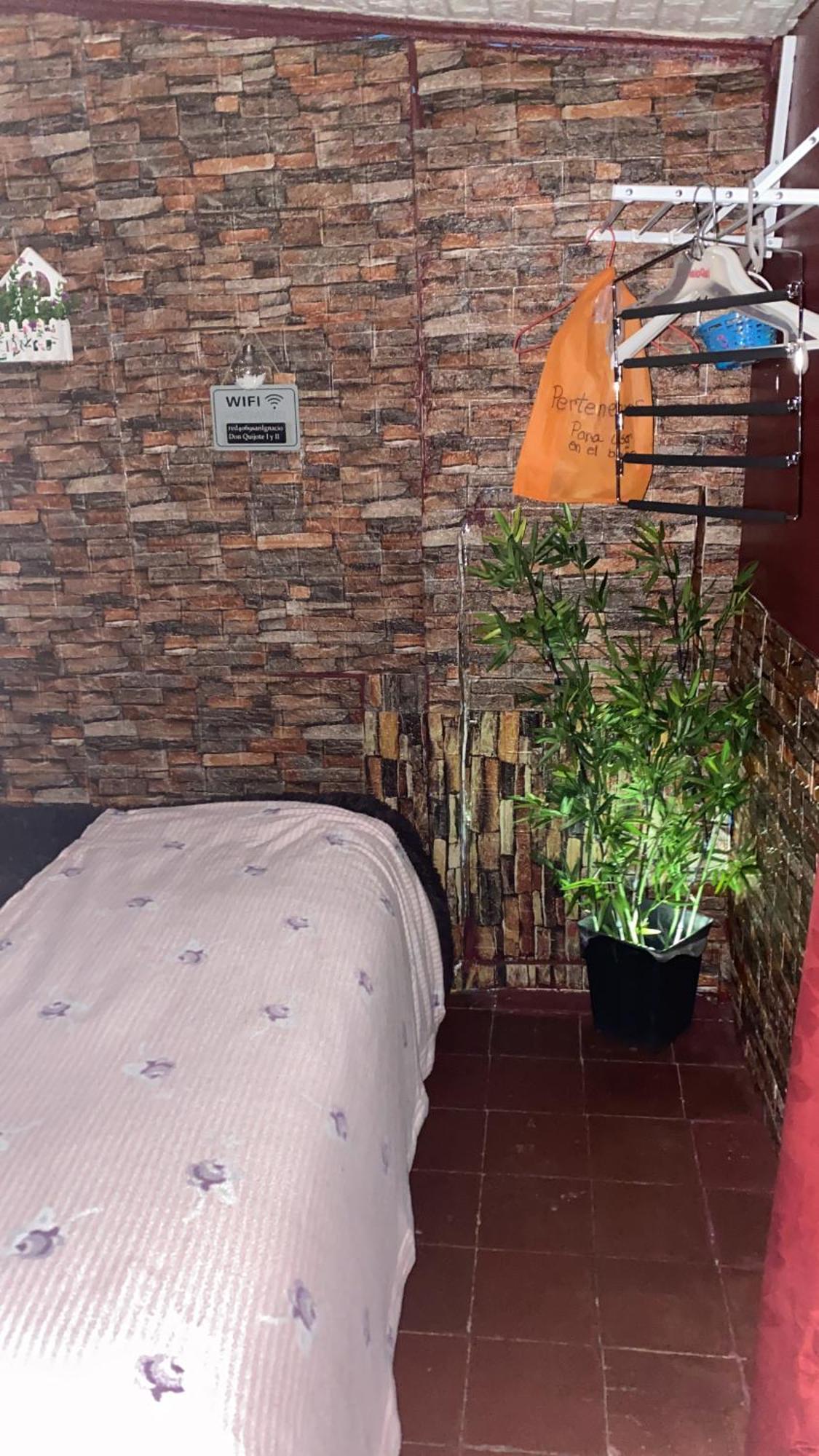 Don Quijote Family Homestay 圣地亚哥 外观 照片